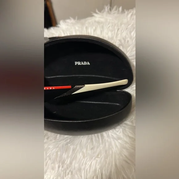 Prada made in Italy | Accessories | Some Almost Brand New  display picture 3